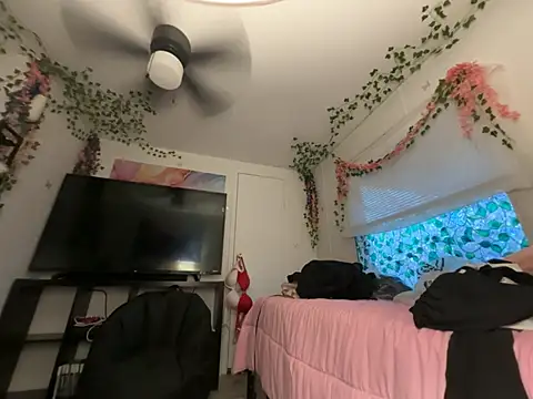 moan4mona online show from 21, 4, 2026