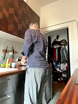 SexyLeon8 online show from 4, 11, 2025