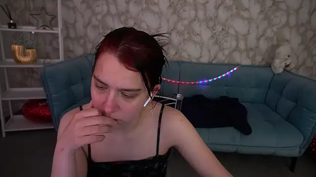 LiviaShy online show from 21, 4, 2026