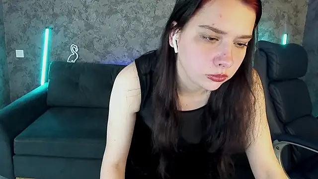 LiviaShy online show from 23, 4, 2026