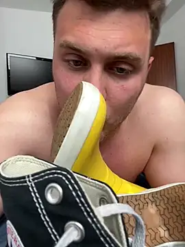 rubber oliver online show from 23, 4, 2026