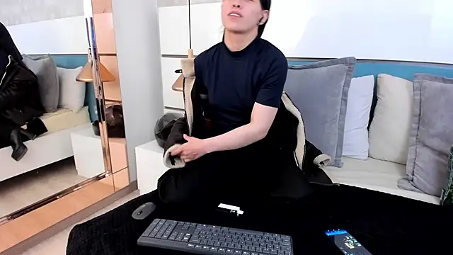 Ashkoreh online show from 23, 4, 2026