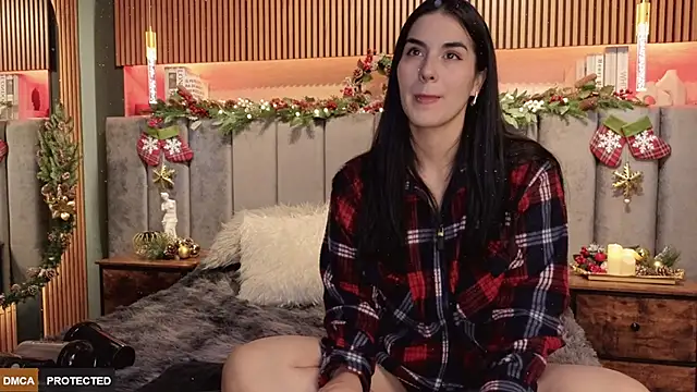 Angelina Dior online show from 19, 12, 2025