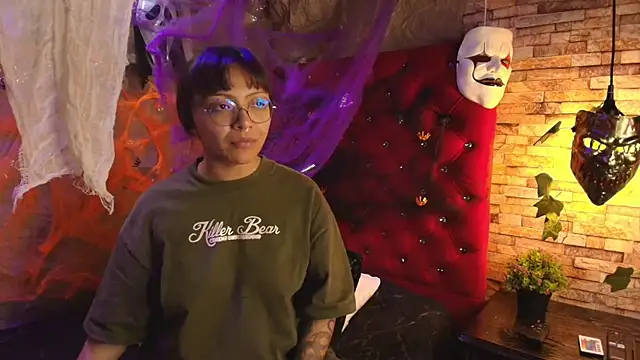 Snapshot of Victoria_Thompson1 chatting on 30, 10, 2025 Victoria Thompson1 online show from 30, 10, 2025