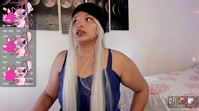 Snapshot of chloe_kisses chatting on 29, 5, 2026 chloe kisses online show from 29, 5, 2026