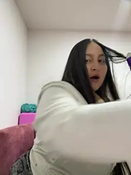 Abby Collings online show from 17, 4, 2026