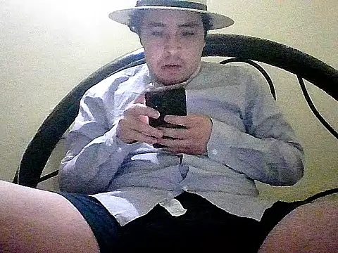 Snapshot of jorgexsuil2hh chatting on 23, 12, 2025 jorgexsuil2hh online show from 23, 12, 2025