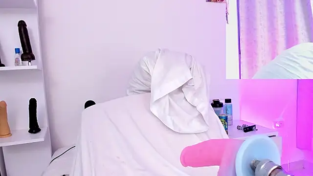 arynaughty20 online show from 28, 9, 2025