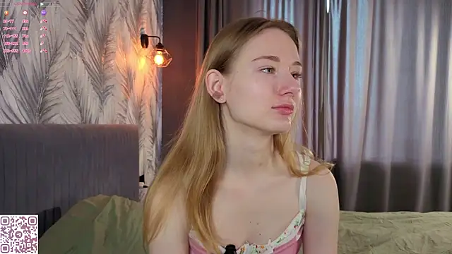 ElvinaRose online show from 25, 4, 2026