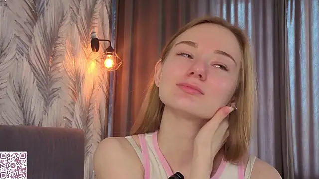 ElvinaRose online show from 15, 5, 2026