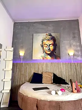 Saracooper   online show from 12, 11, 2025