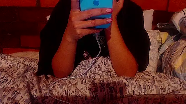 Snapshot of sabrina_v_ chatting on 10, 9, 2025 sabrina v online show from 10, 9, 2025