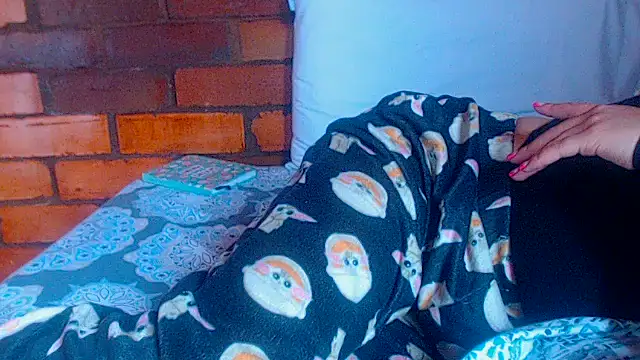 Snapshot of sabrina_v_ chatting on 14, 9, 2025 sabrina v online show from 14, 9, 2025