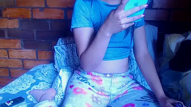 Snapshot of sabrina_v_ chatting on 19, 9, 2025 sabrina v online show from 19, 9, 2025