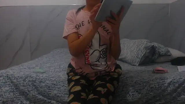 Snapshot of sabrina_v_ chatting on 20, 11, 2025 sabrina v online show from 20, 11, 2025