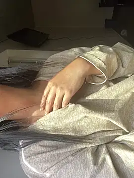 Snapshot of sabrina_v_ chatting on 17, 1, 2026 sabrina v online show from 17, 1, 2026