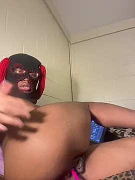 masked doll kashi online show from 30, 3, 2026