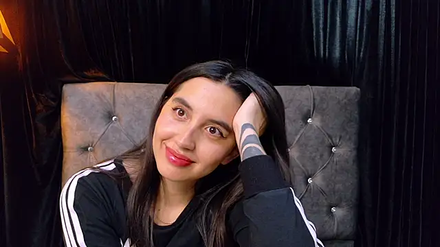 Snapshot of kaylee_lee chatting on 26, 9, 2025 kaylee lee online show from 26, 9, 2025