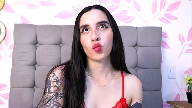 Snapshot of kaylee_lee chatting on 3, 10, 2025 kaylee lee online show from 3, 10, 2025