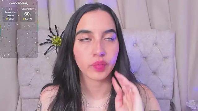 Snapshot of kaylee_lee chatting on 17, 10, 2025 kaylee lee online show from 17, 10, 2025