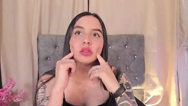 Snapshot of kaylee_lee chatting on 22, 12, 2025 kaylee lee online show from 22, 12, 2025