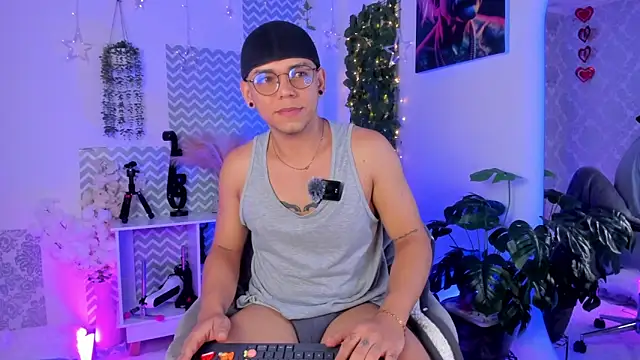 jhosepMoreno online show from 20, 4, 2026