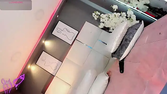 LiaFernandaa online show from 15, 3, 2026