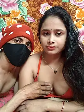 Seducing couple online show from 19, 12, 2025