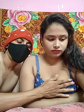 Seducing couple online show from 6, 7, 2026