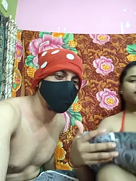 Seducing couple online show from 13, 7, 2026