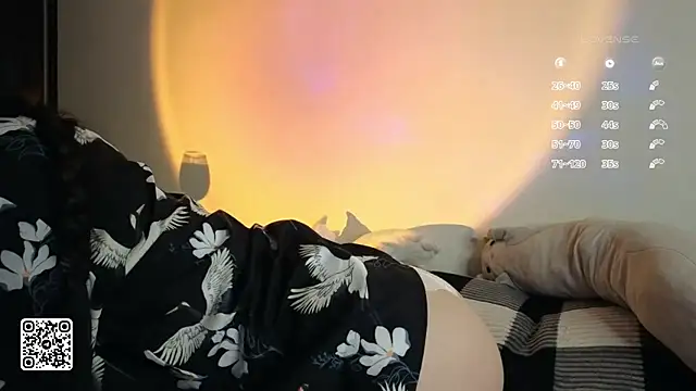 OdelynBagge online show from 10, 10, 2025