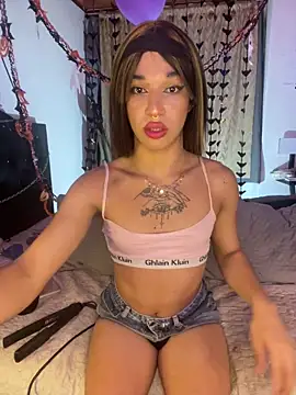 Snapshot of terra_sunligth chatting on 19, 10, 2025 terra sunligth online show from 19, 10, 2025