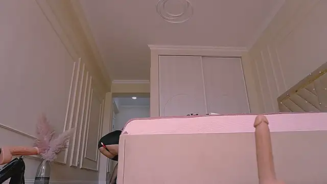 lori leen  online show from 27, 4, 2026