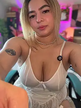 Snapshot of OriannaFox chatting on 22, 6, 2026 OriannaFox online show from 22, 6, 2026