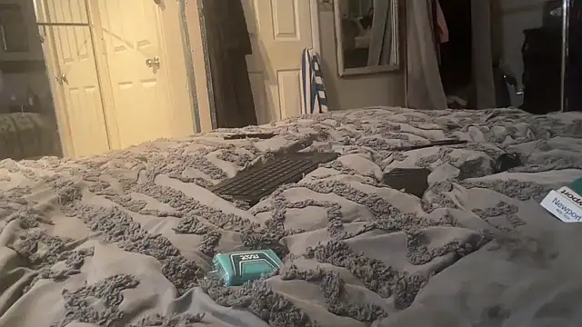 sexyred77713 online show from 14, 3, 2026