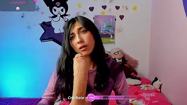 Snapshot of Alanaloiiss_ chatting on 8, 10, 2025 Alanaloiiss online show from 8, 10, 2025