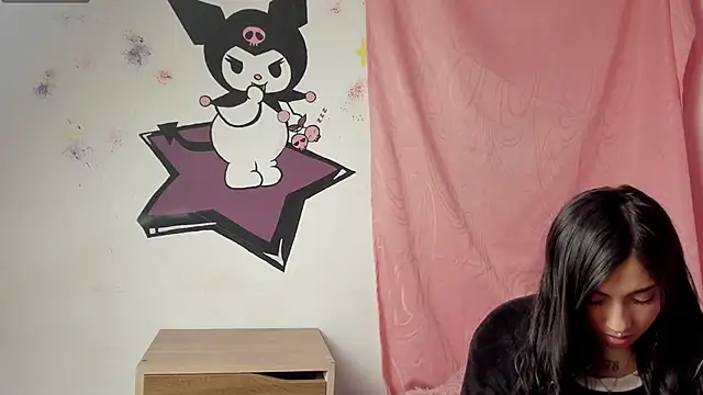 Alanaloiiss  online show from 16, 12, 2025