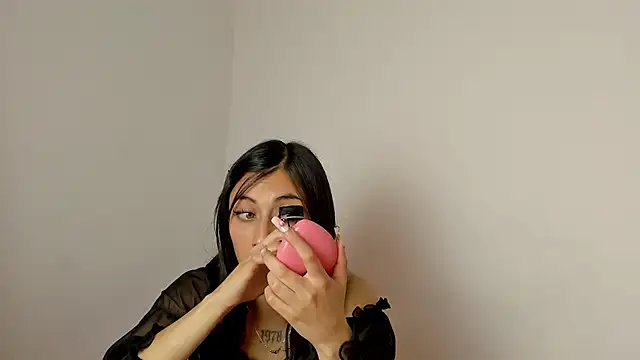 Alanaloiiss  online show from 12, 2, 2026