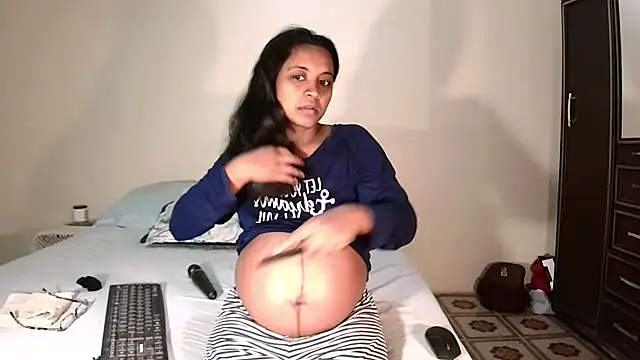 indiansweetflava online show from 25, 4, 2026