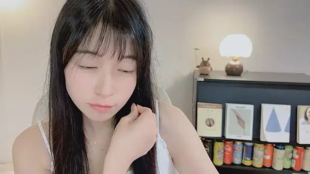 Onechestnut online show from 10, 5, 2026