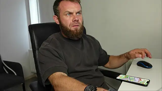 Stewart Barnz online show from 6, 10, 2025