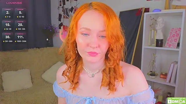 JoyceJones online show from 30, 9, 2025