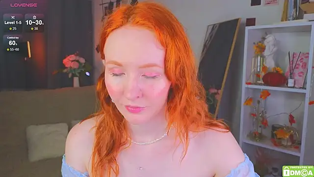 JoyceJones online show from 6, 11, 2025