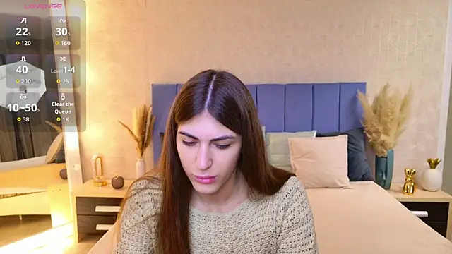 MaggieTurner online show from 10, 11, 2025