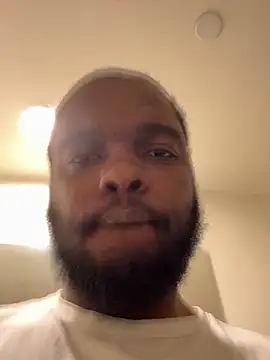 Snapshot of sneakdalink chatting on 1, 12, 2025 sneakdalink online show from 1, 12, 2025