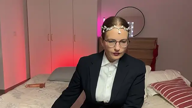 UnderWunder online show from 10, 7, 2026