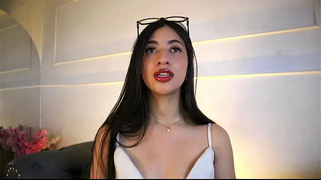 charlotterusso online show from 3, 6, 2026