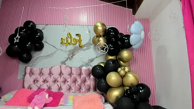 Mindy 19 online show from 23, 4, 2026