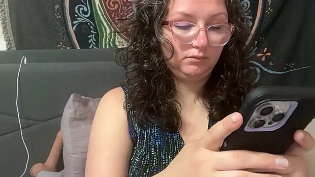 Snapshot of GirlSquirt chatting on 17, 5, 2026 GirlSquirt online show from 17, 5, 2026