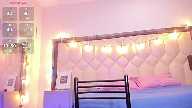 Scarletbigbug online show from 6, 3, 2026